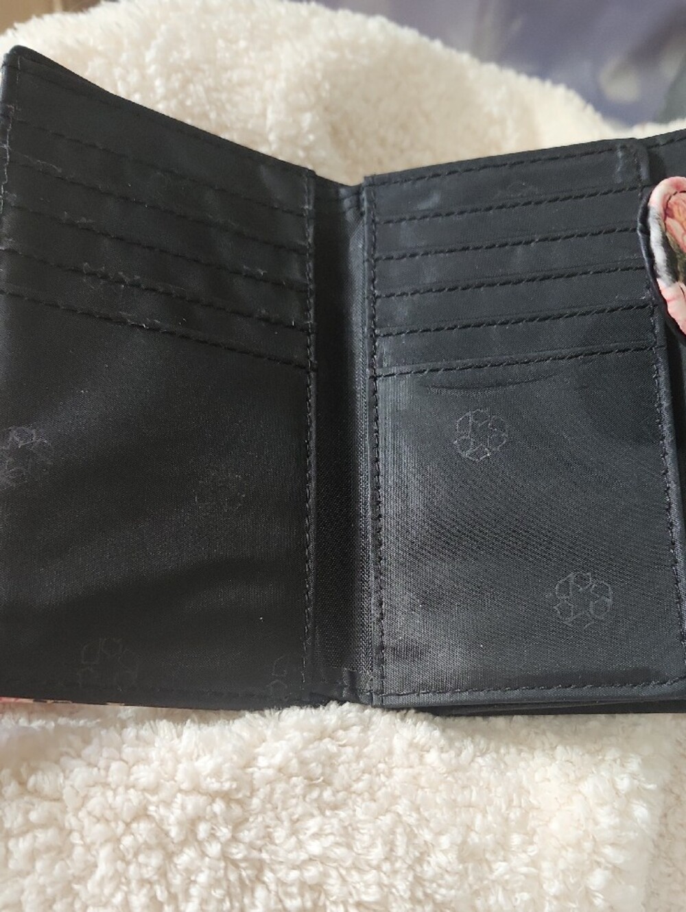 Source Unknown Pink Floral Wallet on Black - Picture 2 of 11
